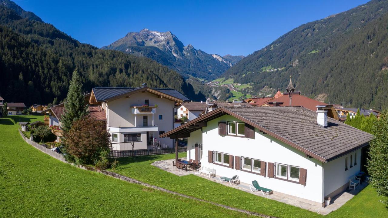 Ahorn Chalet Mayrhofen Exterior photo